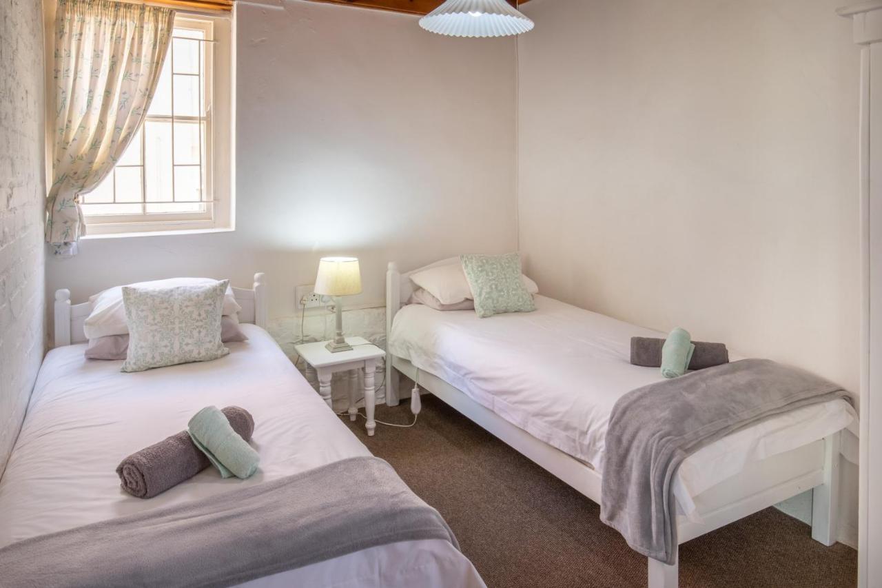 Koo Karoo Guest Lodge And Self Catering Монтегю Экстерьер фото